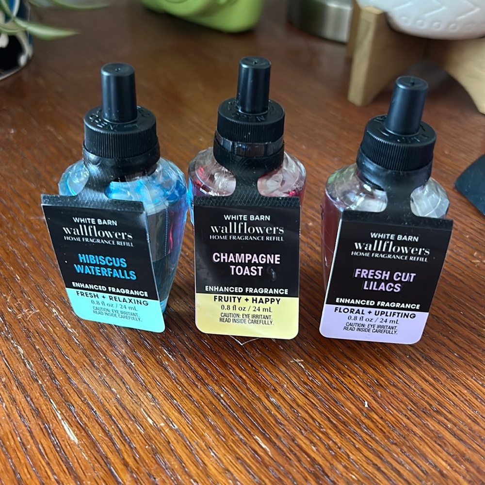 3 wallflowers from bath and body works